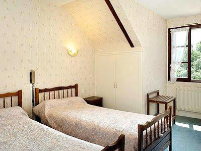 Hotel Auberge De La Bonde Logis Langeais Kültér fotó